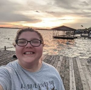 Meet your Posher, Lawson